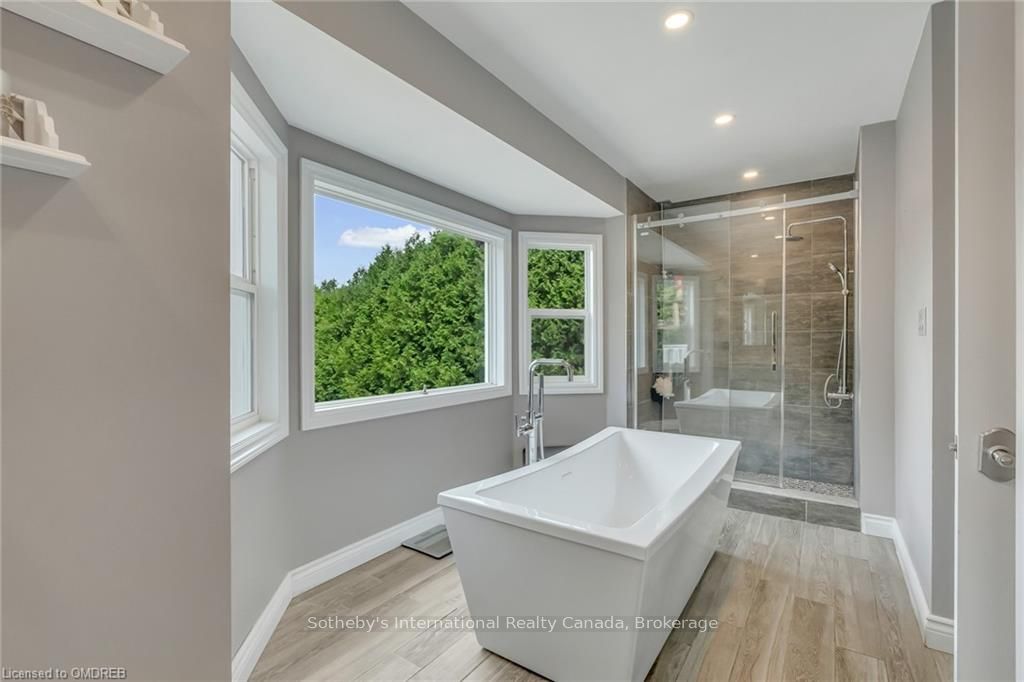 19 MCCONACHIE Crescent