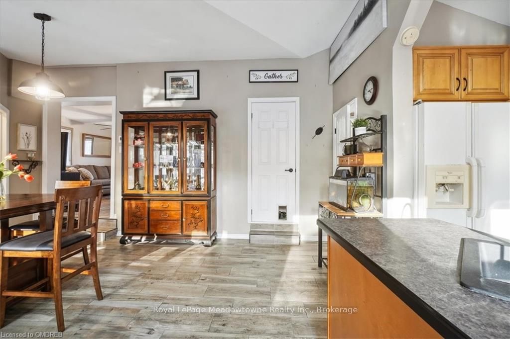 46 MAIN Street S
