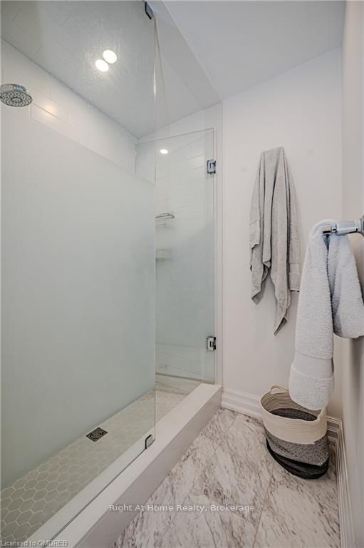 2060 LAKESHORE Road, #802