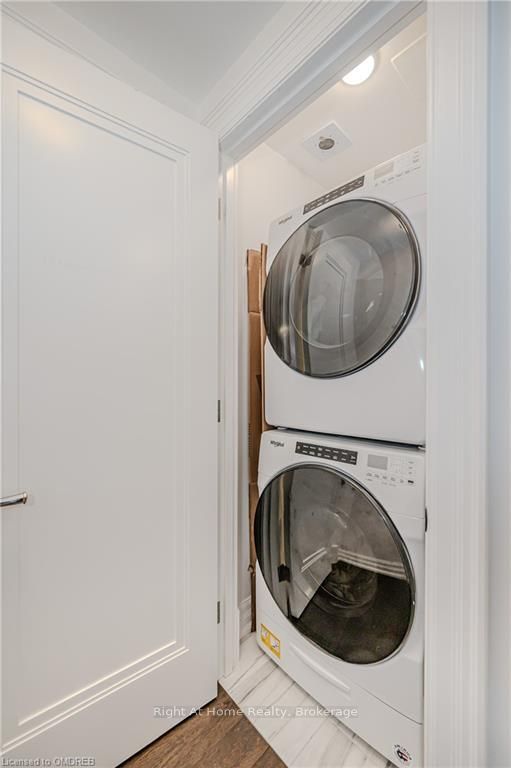 2060 LAKESHORE Road, #802