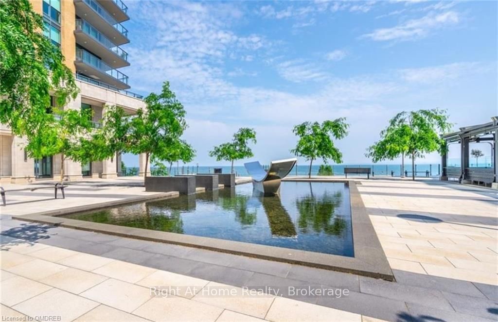 2060 LAKESHORE Road, #802