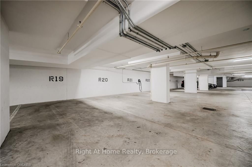 2060 LAKESHORE Road, #802