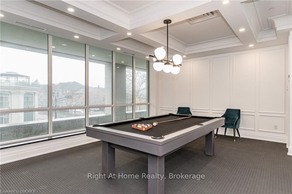 2060 LAKESHORE Road, #802