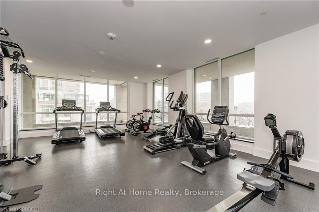 2060 LAKESHORE Road, #802