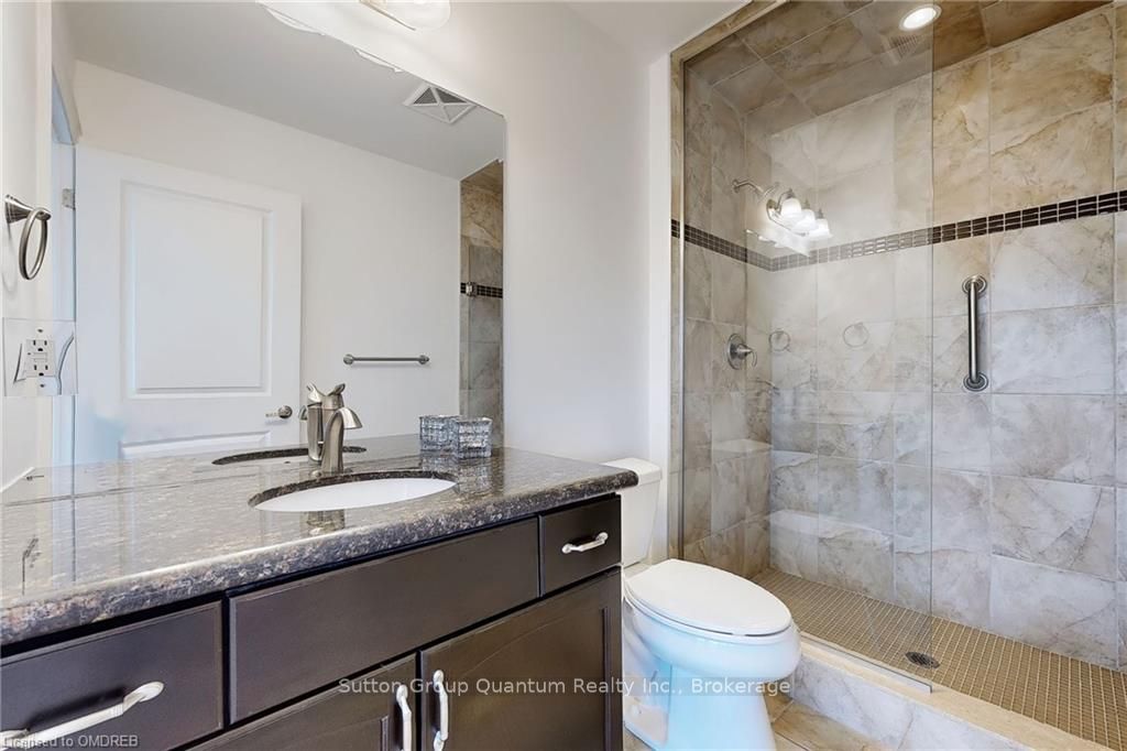 205 LAKESHORE Road W, #304