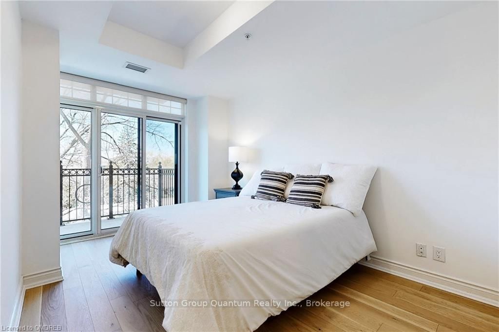 205 LAKESHORE Road W, #304