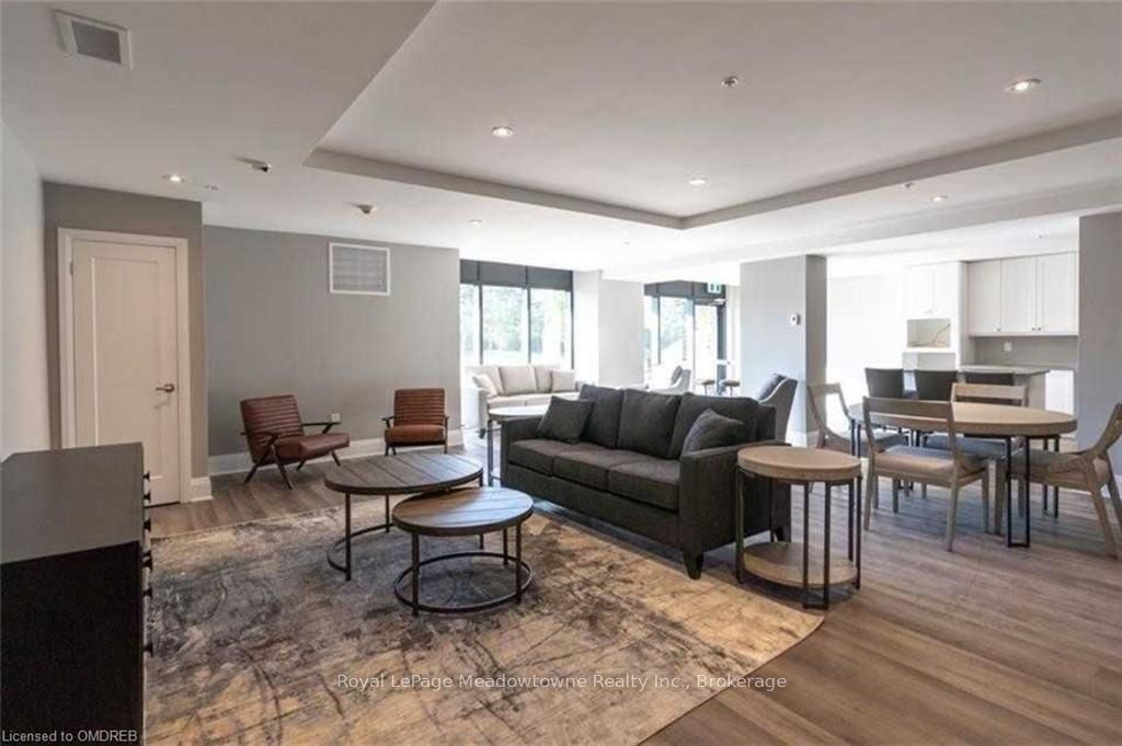 610 FARMSTEAD DRIVE #126