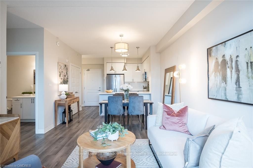 610 FARMSTEAD DRIVE #126