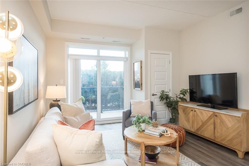 610 FARMSTEAD DRIVE #126