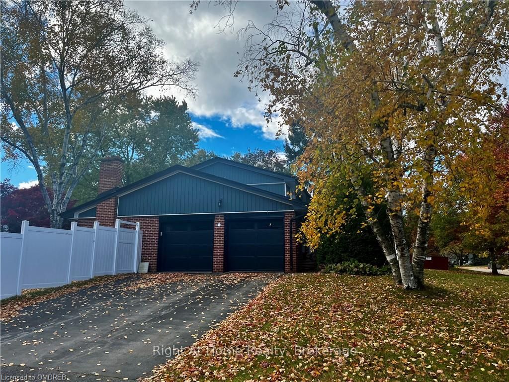 192 WALDONCROFT Crescent