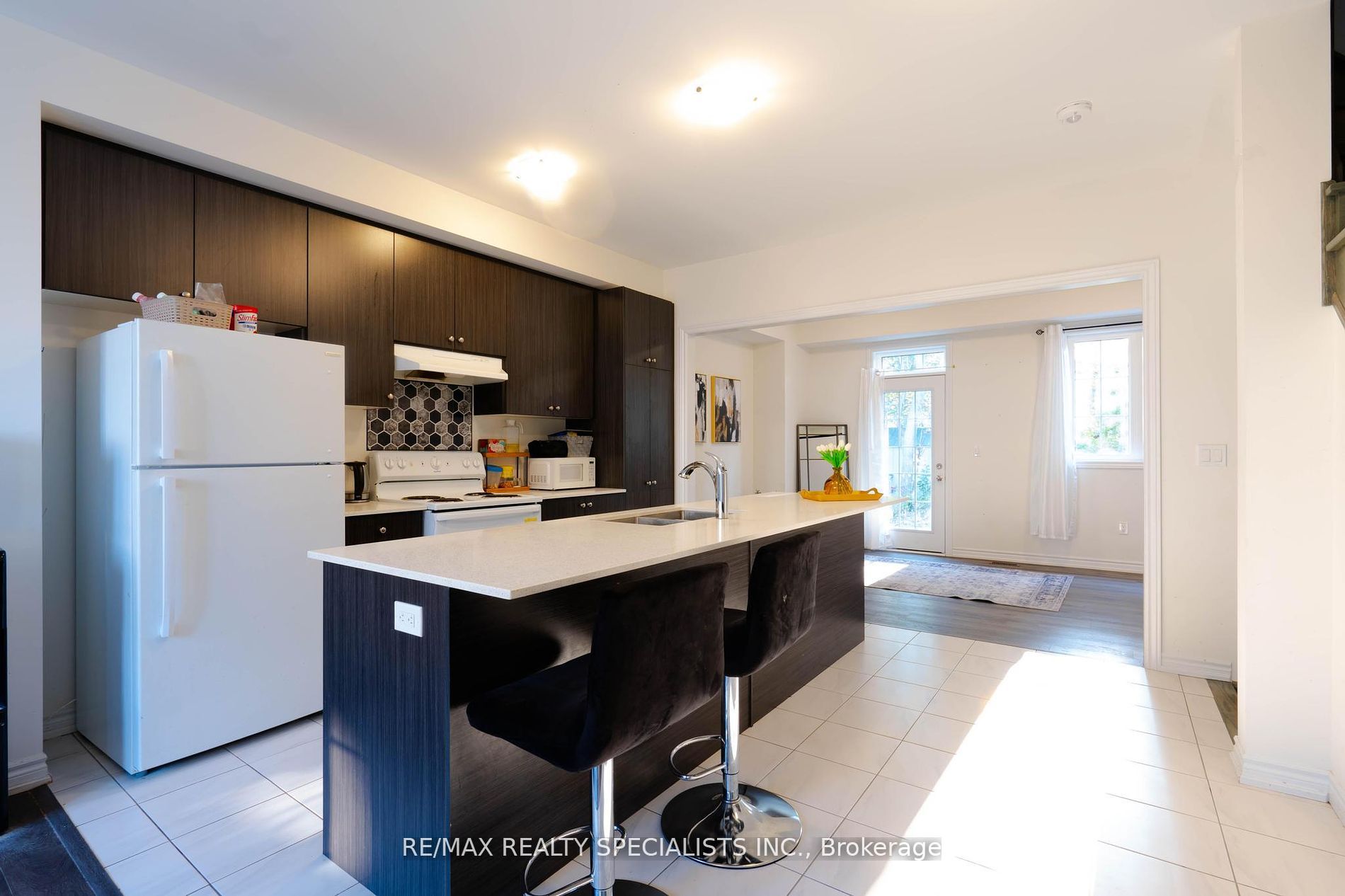 68 First Street, #28