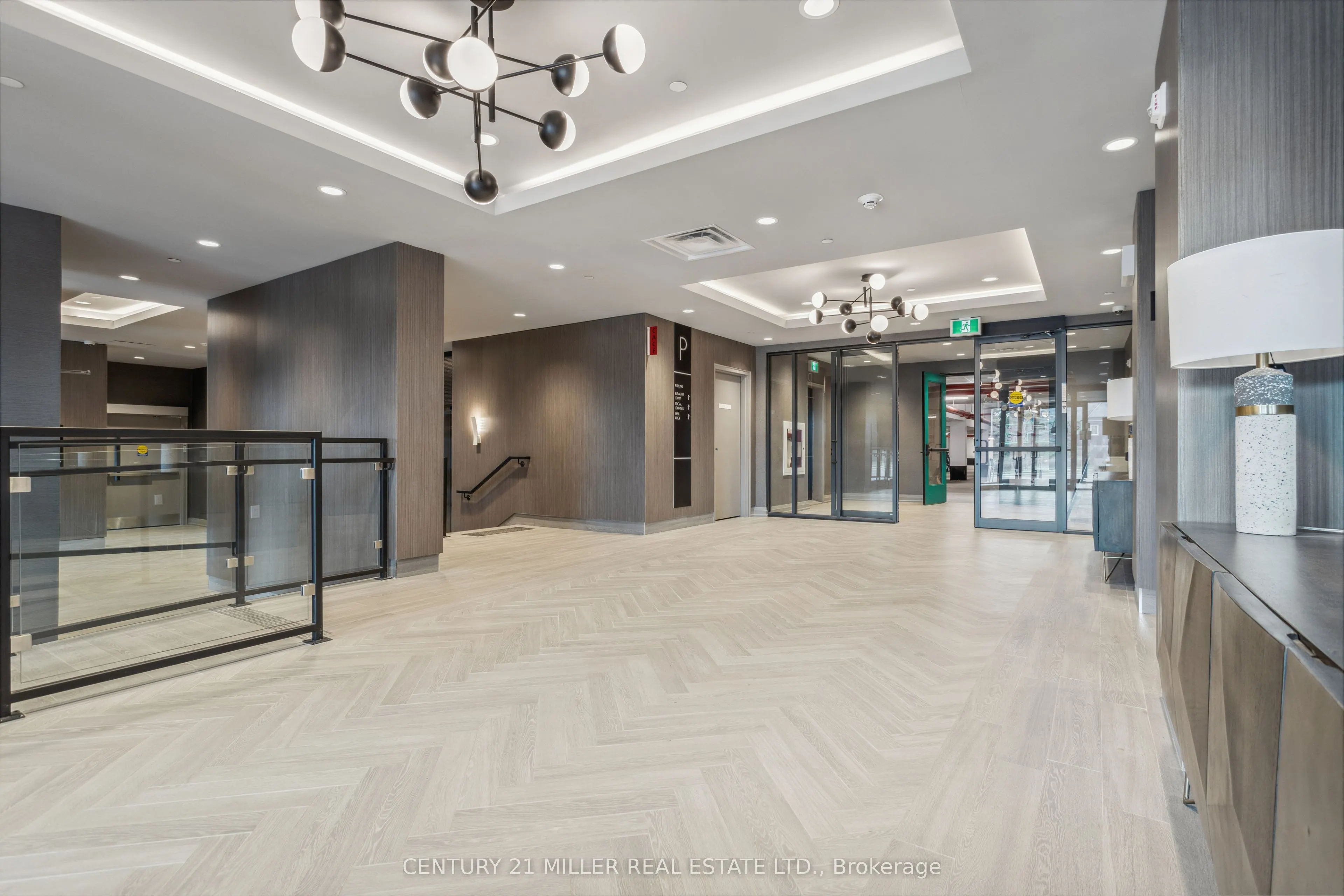 95 Dundas Street W, #115