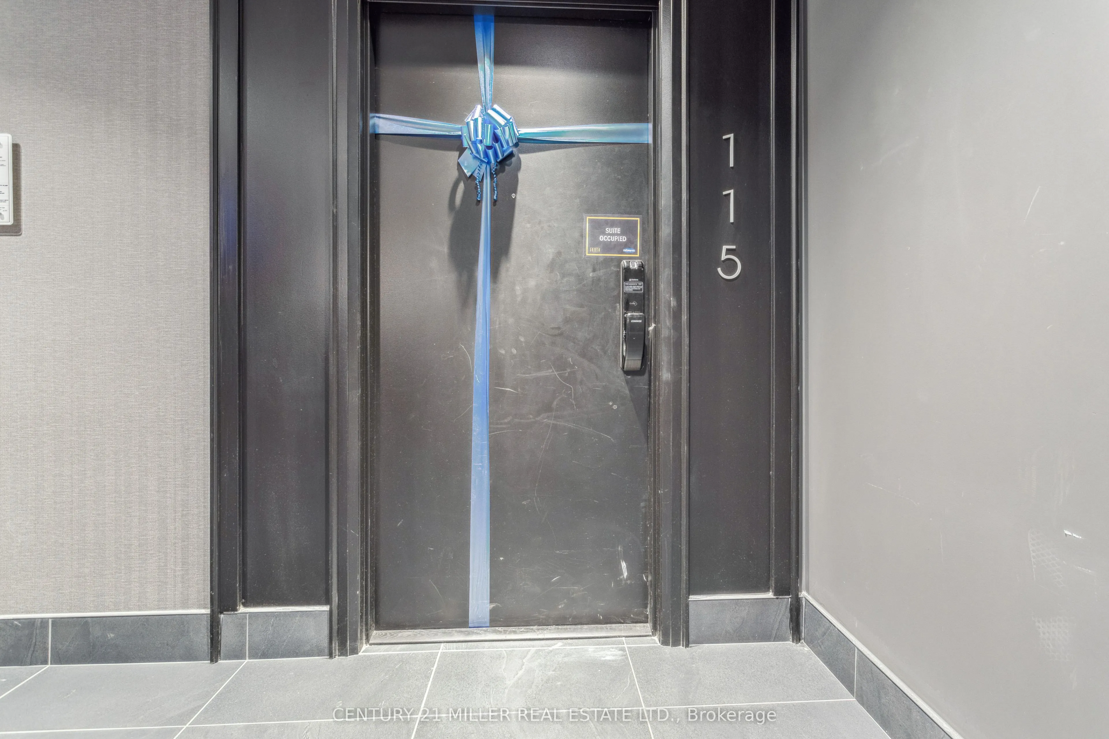 95 Dundas Street W, #115