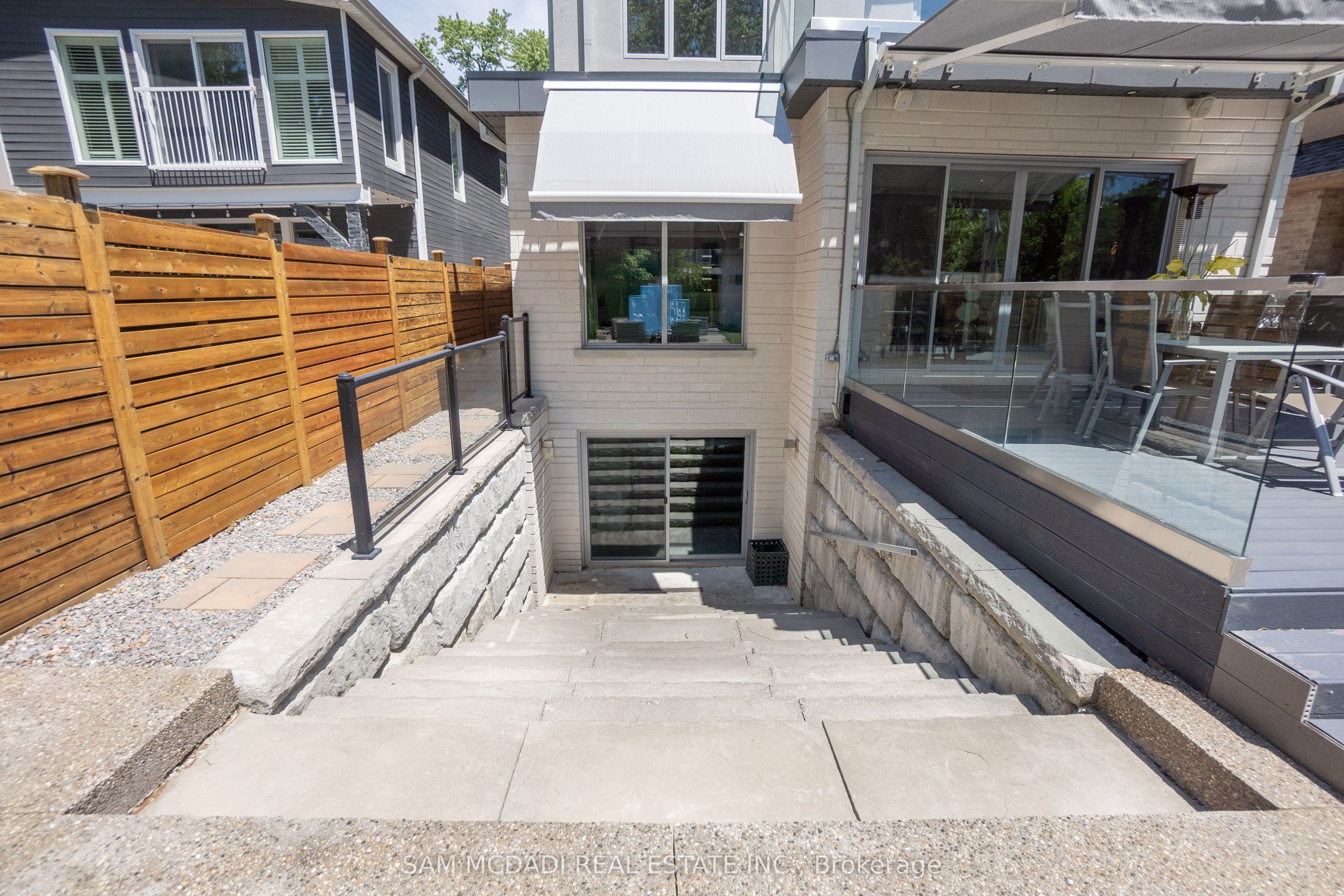 852 Goodwin Road