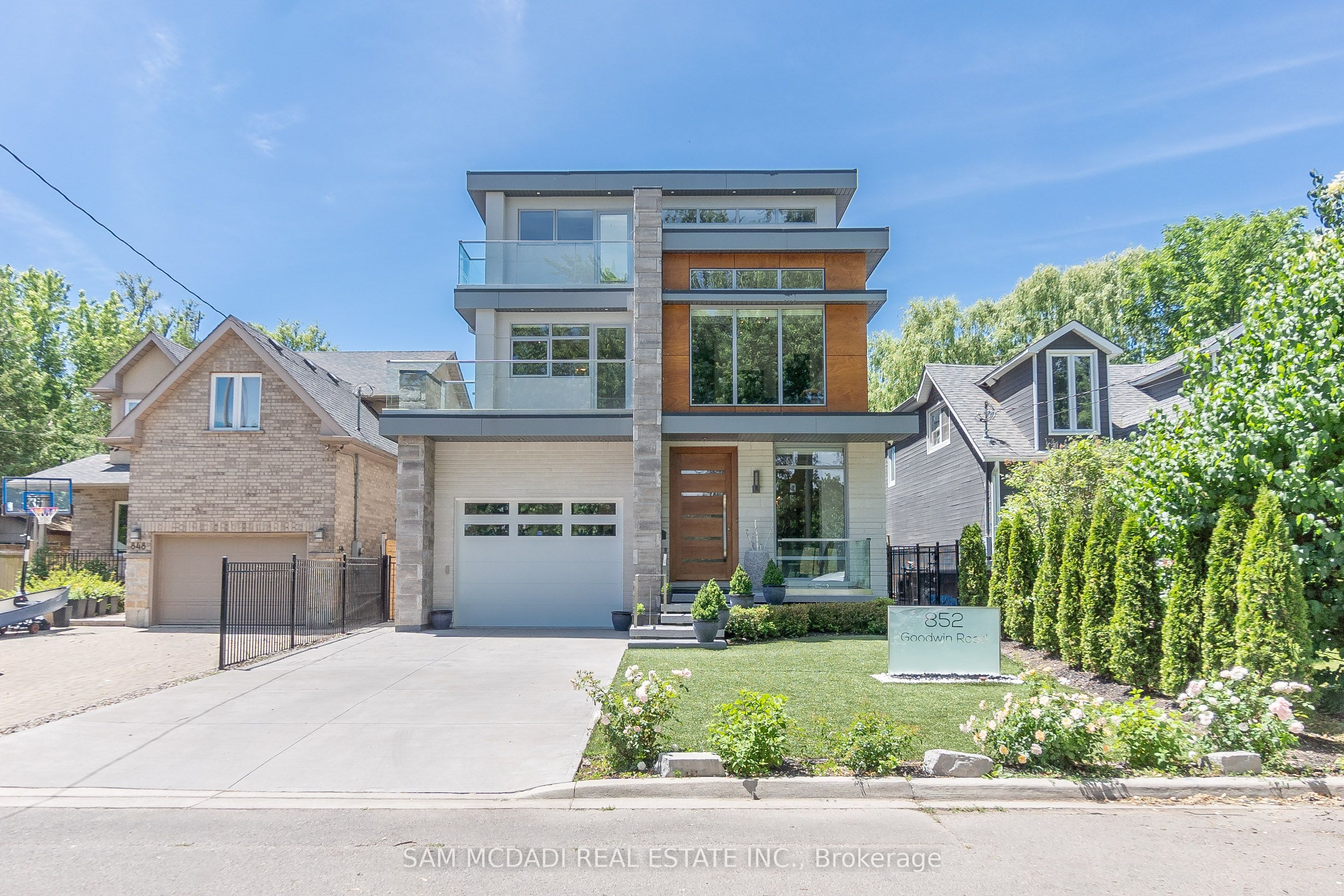 852 Goodwin Road