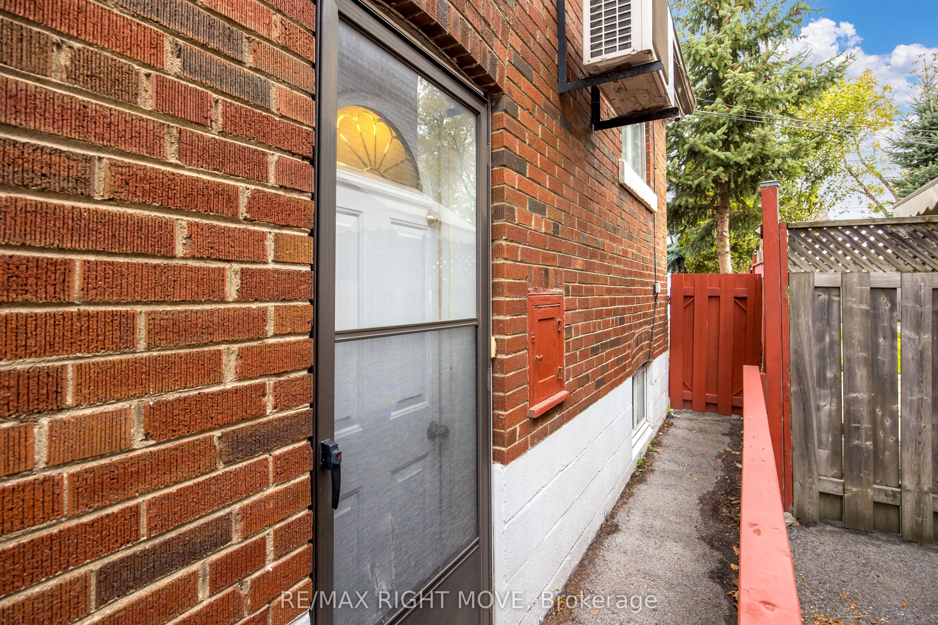 349 Kipling Avenue
