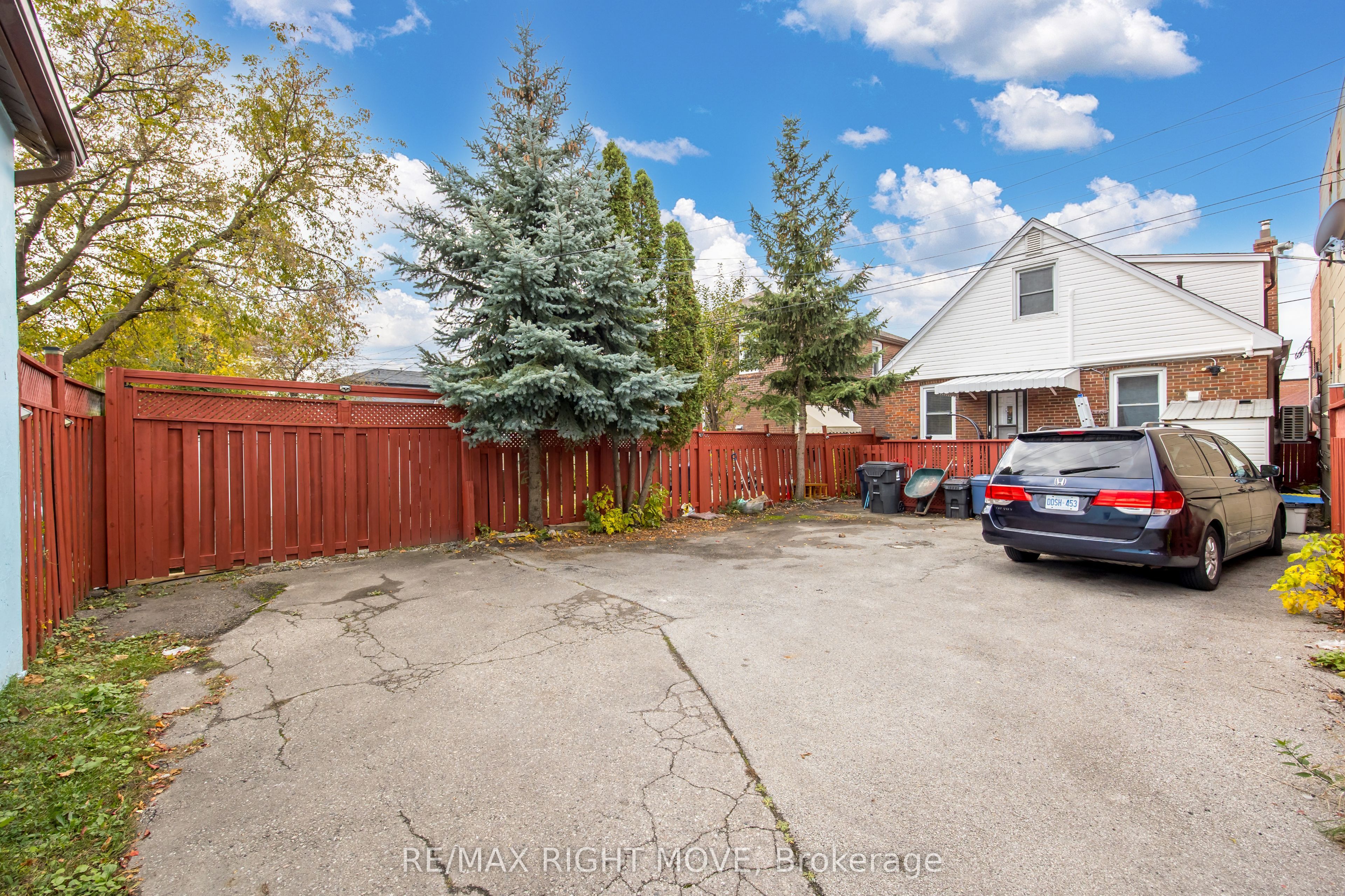 349 Kipling Avenue