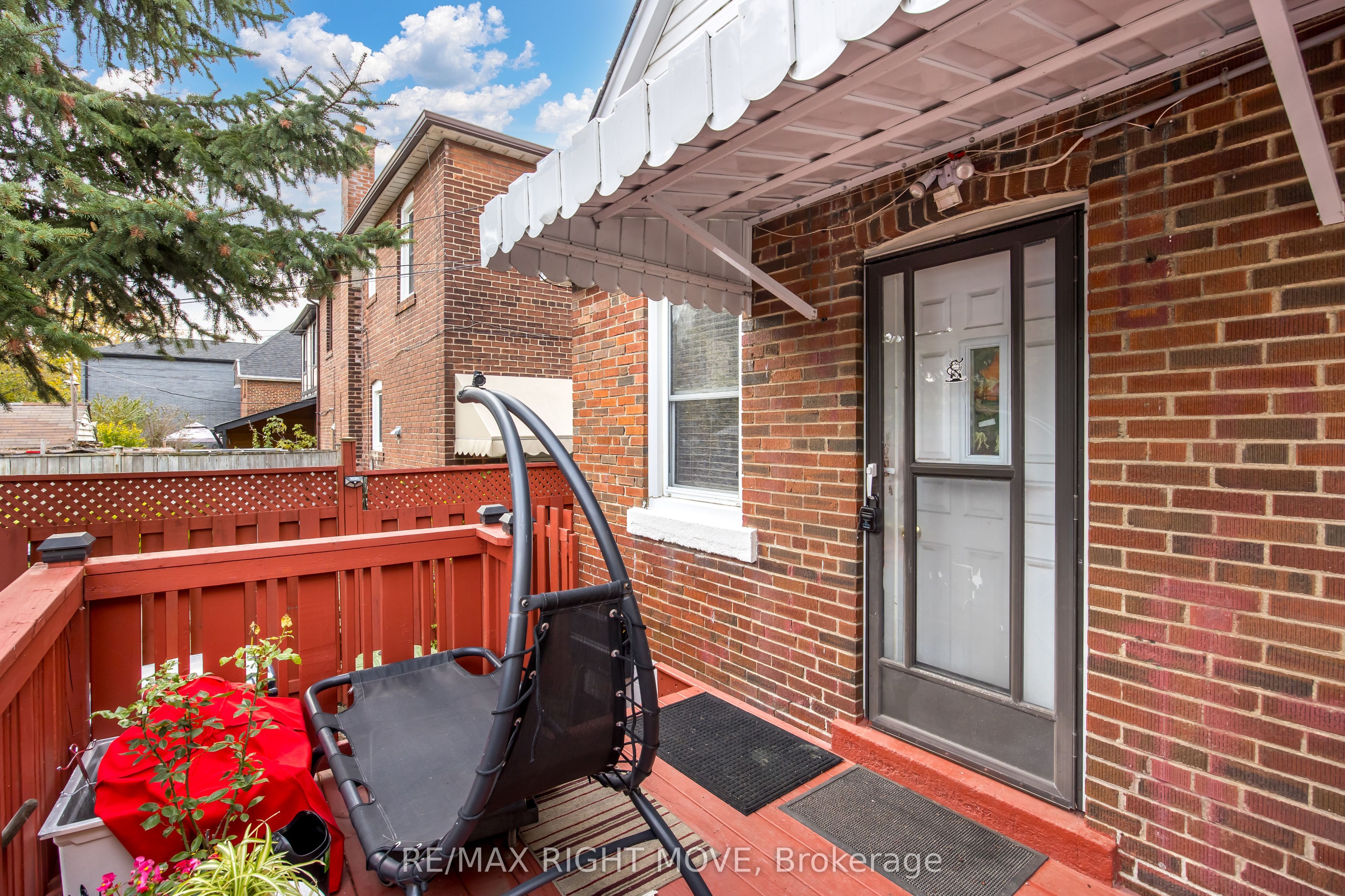 349 Kipling Avenue