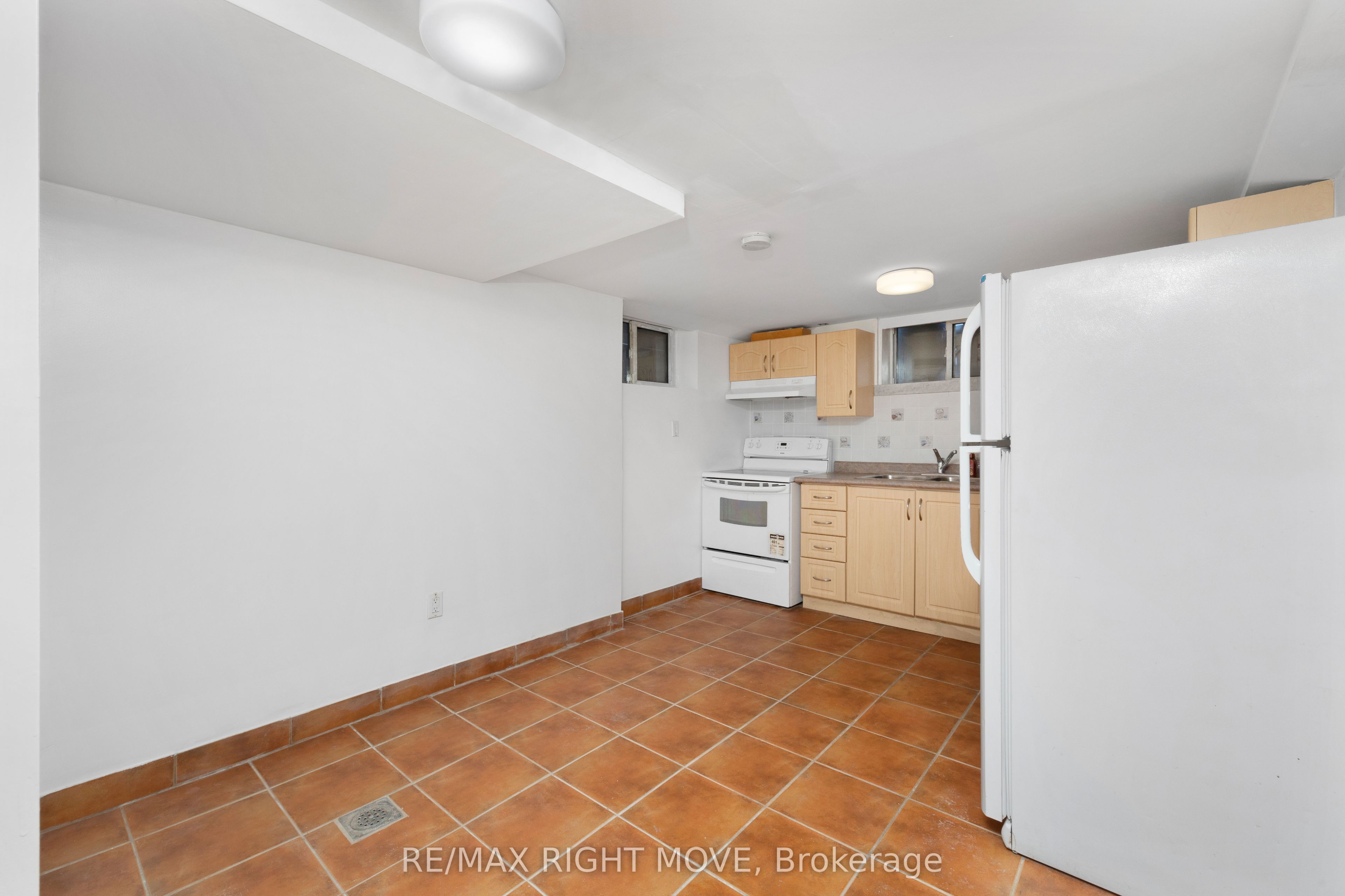 349 Kipling Avenue