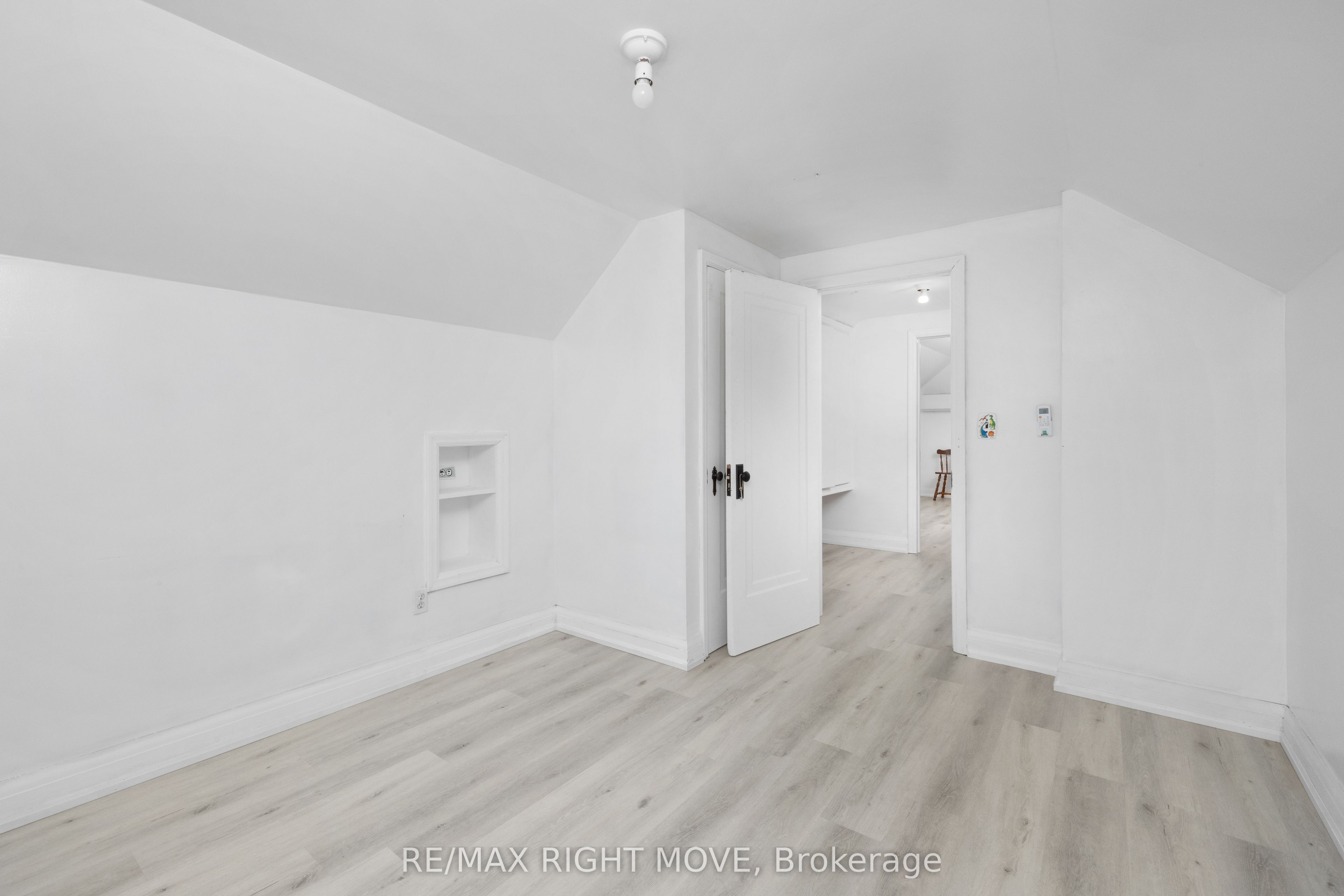 349 Kipling Avenue