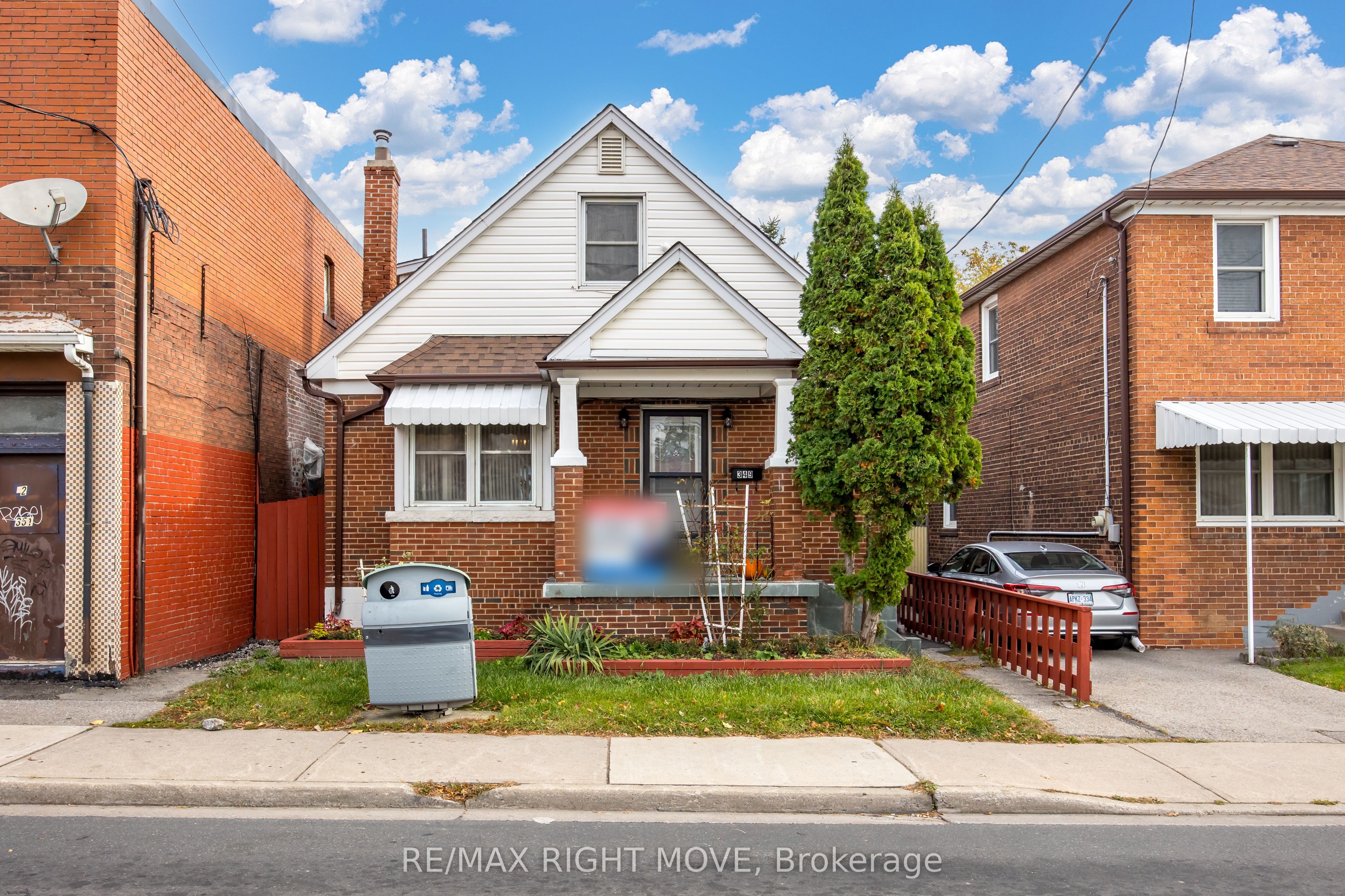349 Kipling Avenue