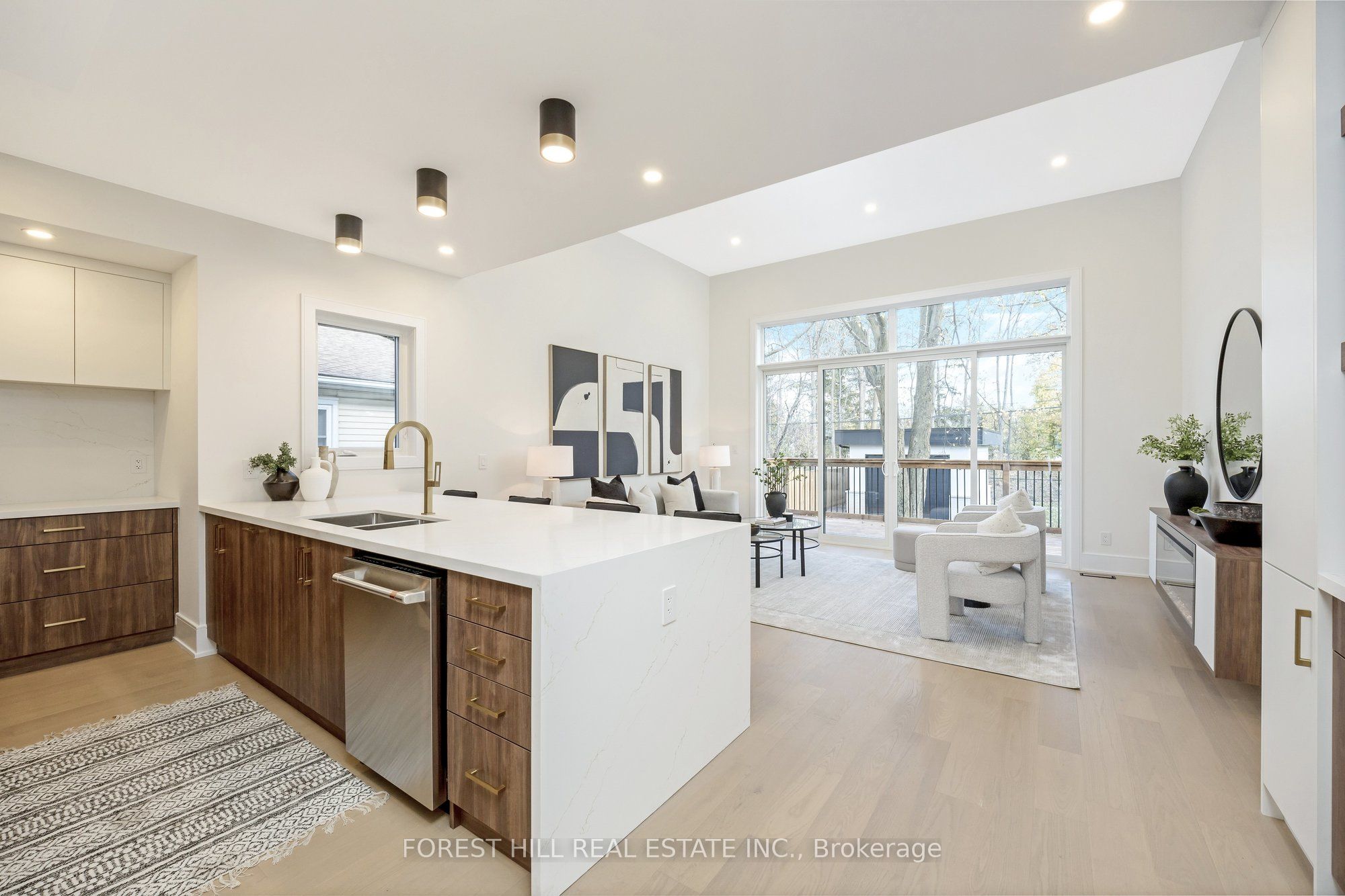 348 Kingsleigh Court