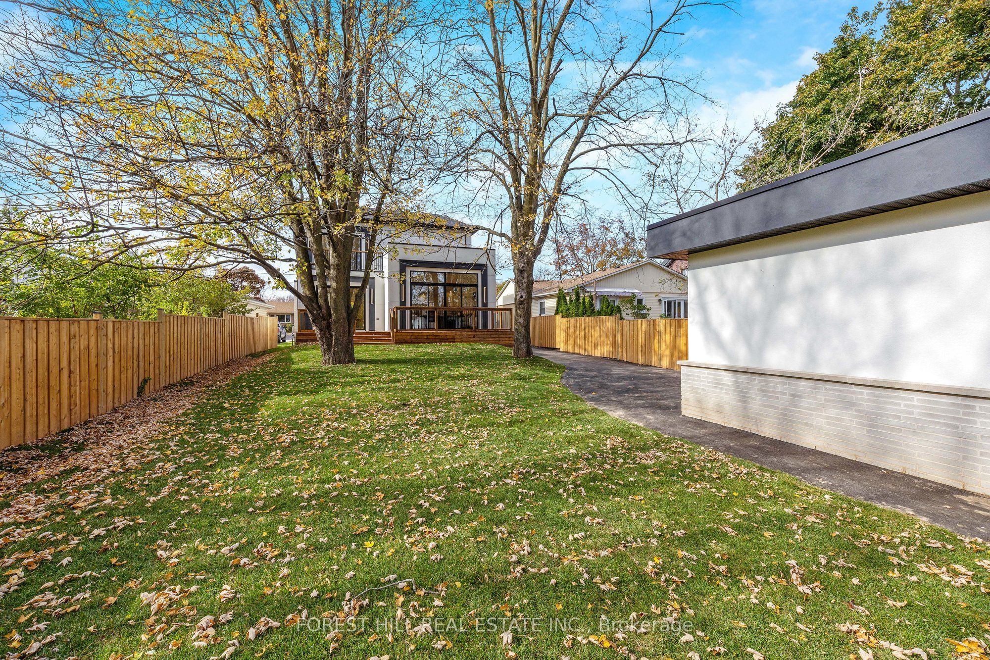 348 Kingsleigh Court