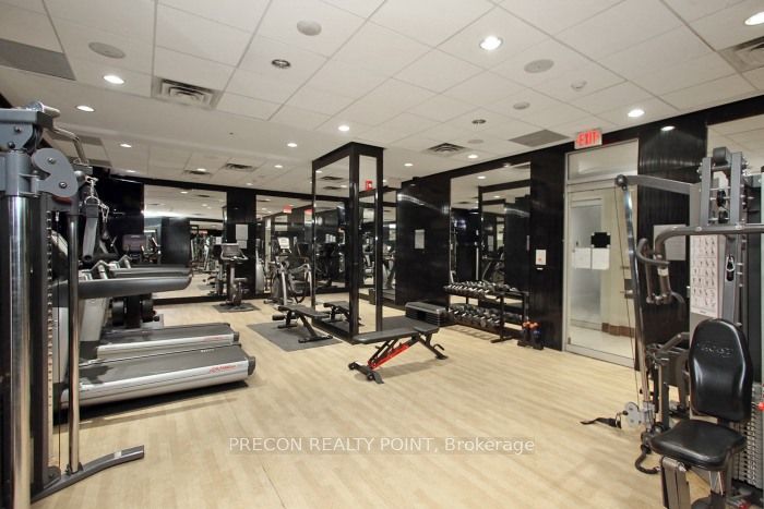 310 Burnhamthorpe Road W, #PH01