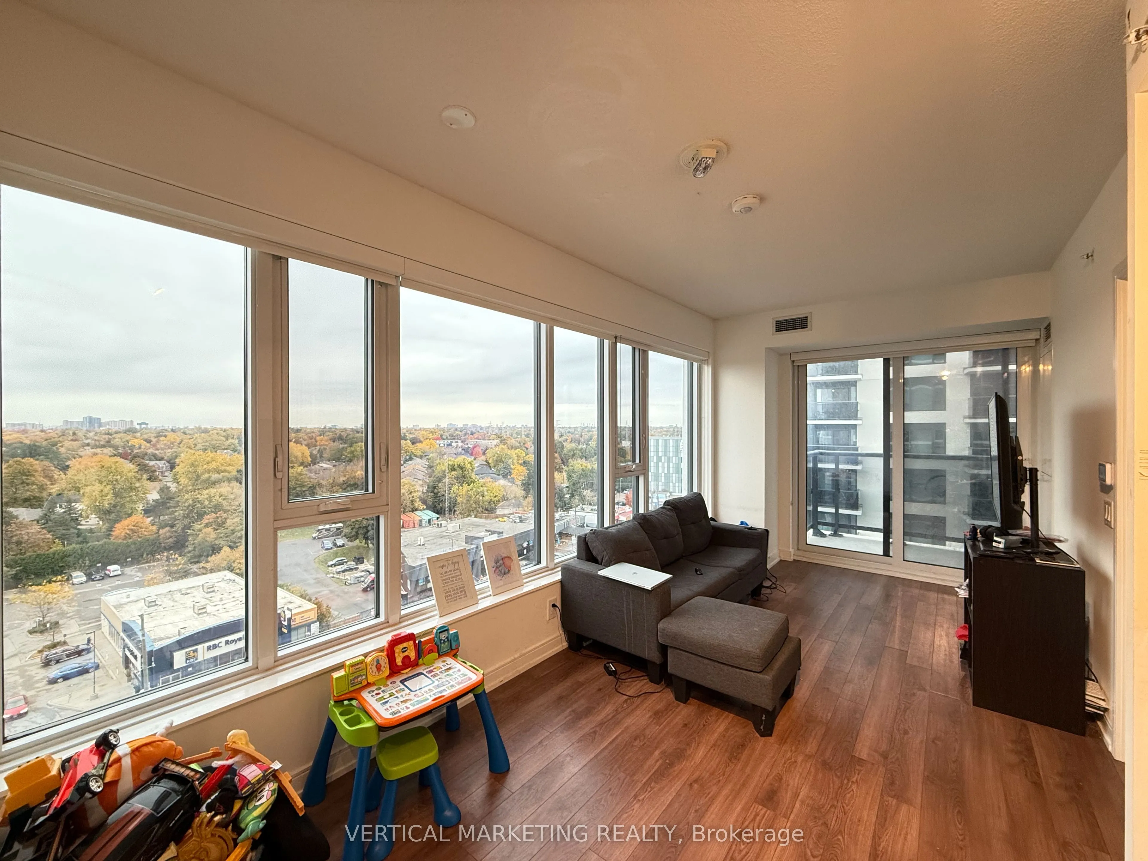 30 Samuel Wood Way #1004