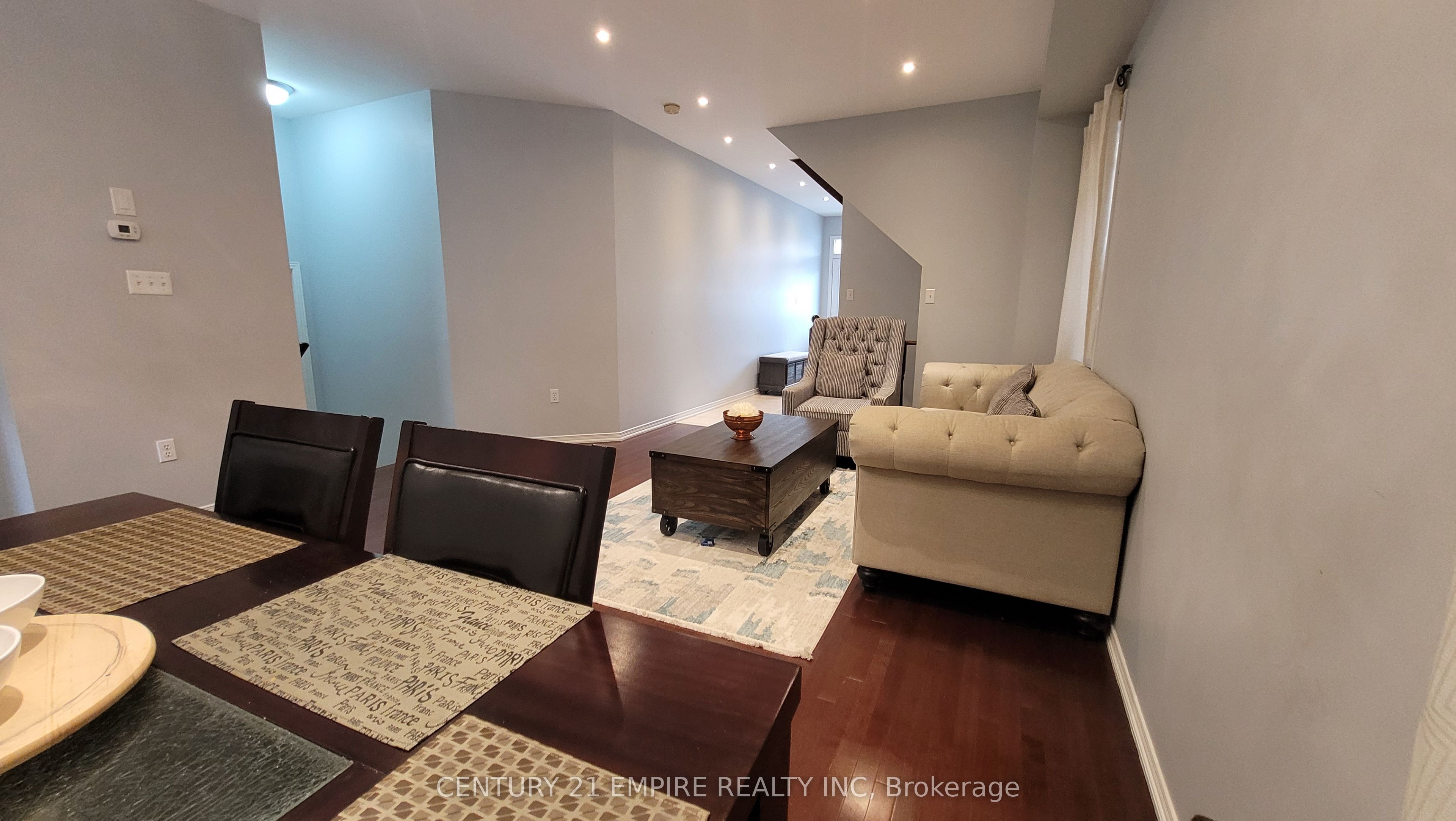 54 Cape Dorset Crescent, #Upper