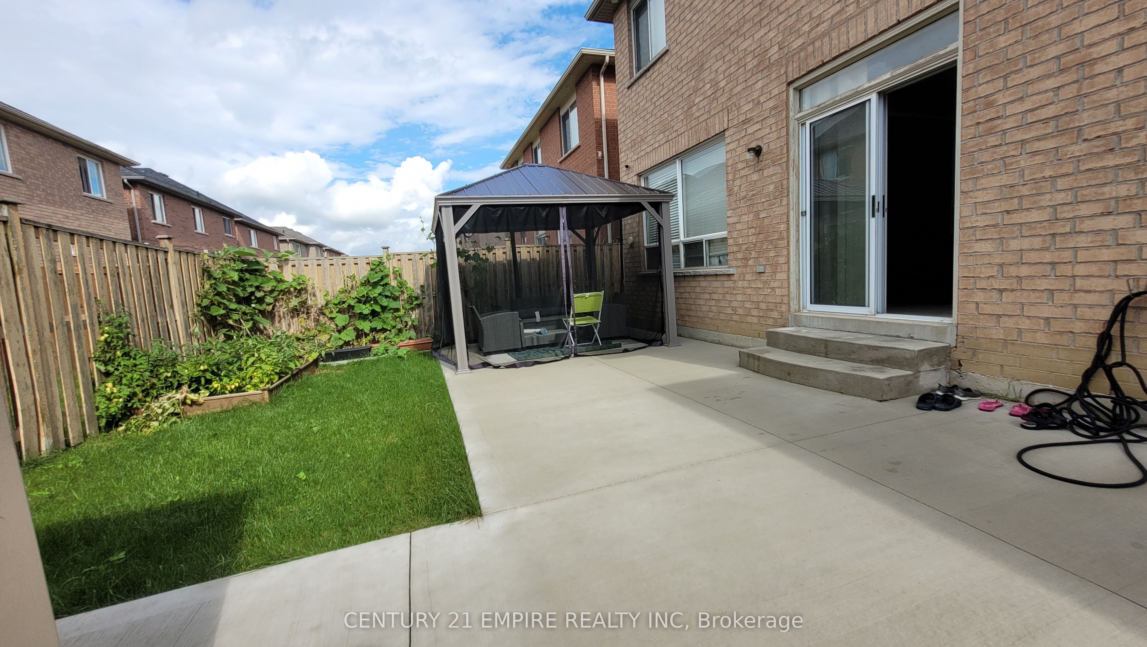54 Cape Dorset Crescent, #Upper