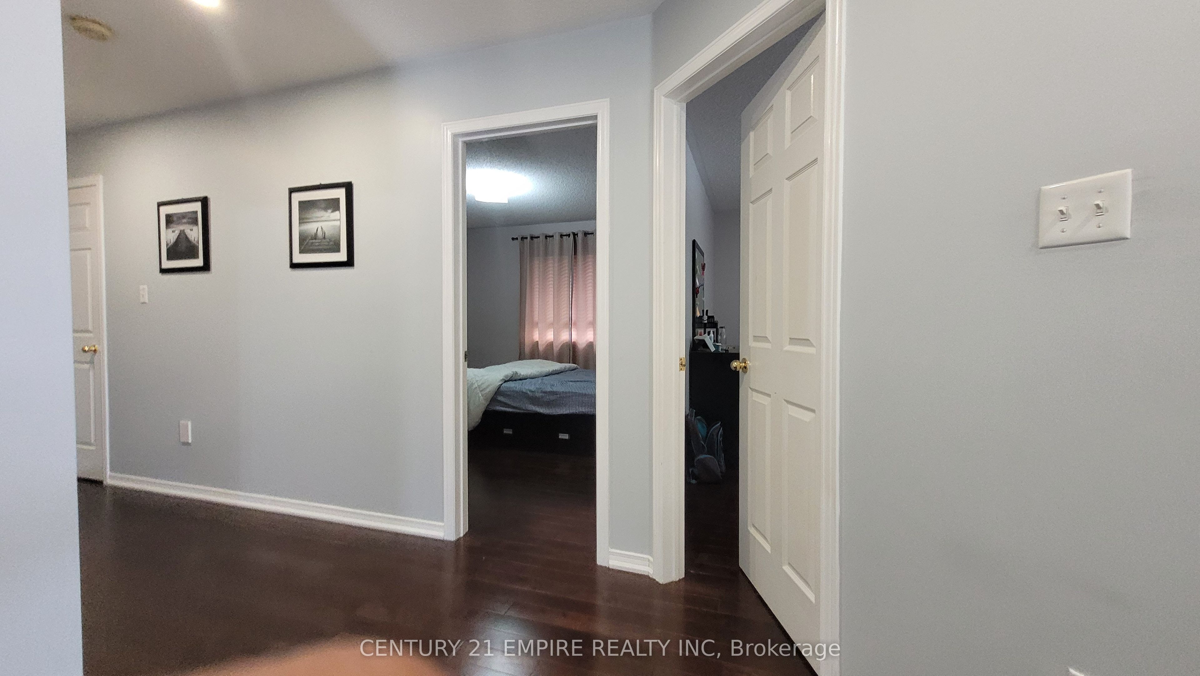 54 Cape Dorset Crescent, #Upper