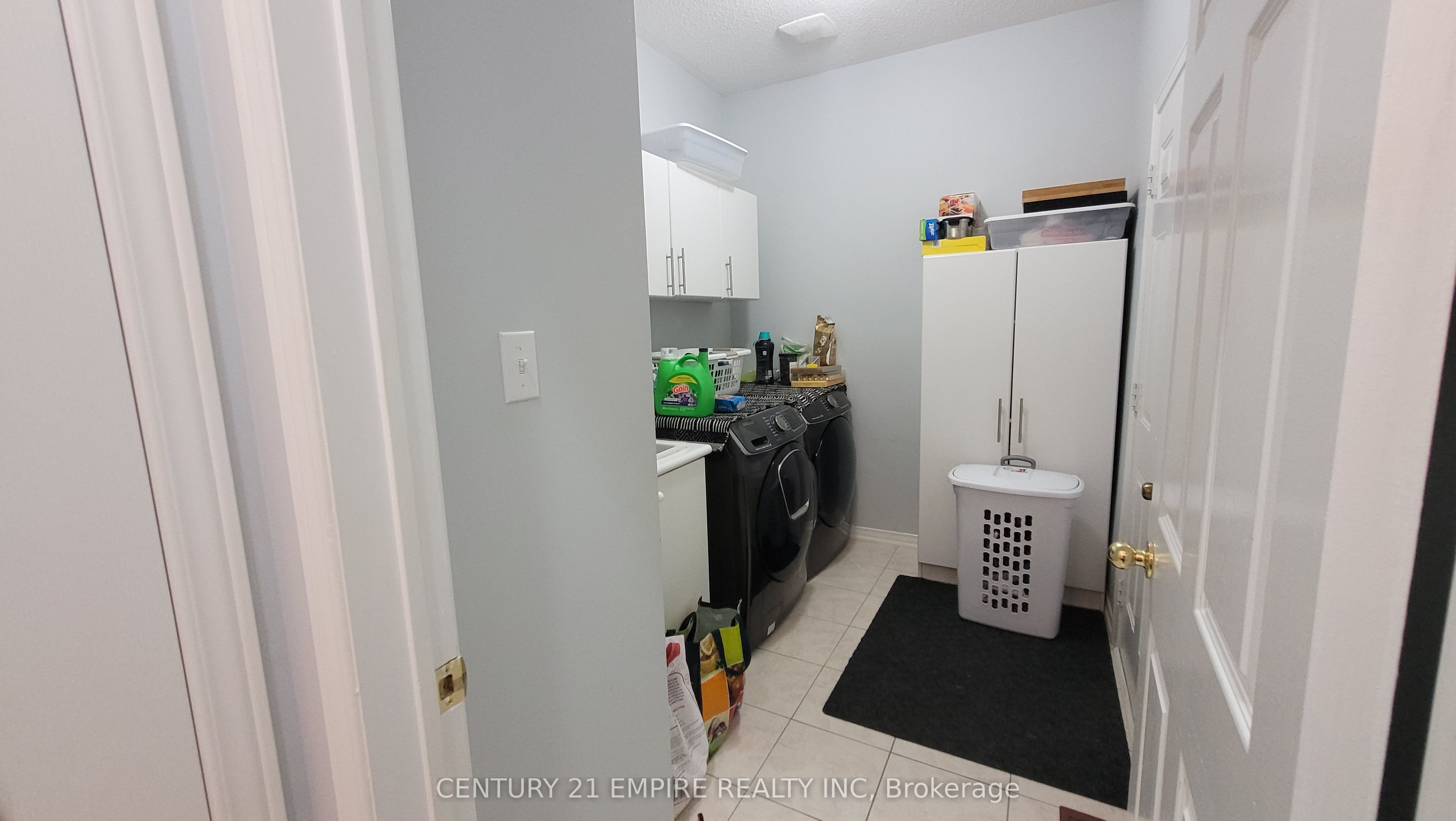 54 Cape Dorset Crescent, #Upper
