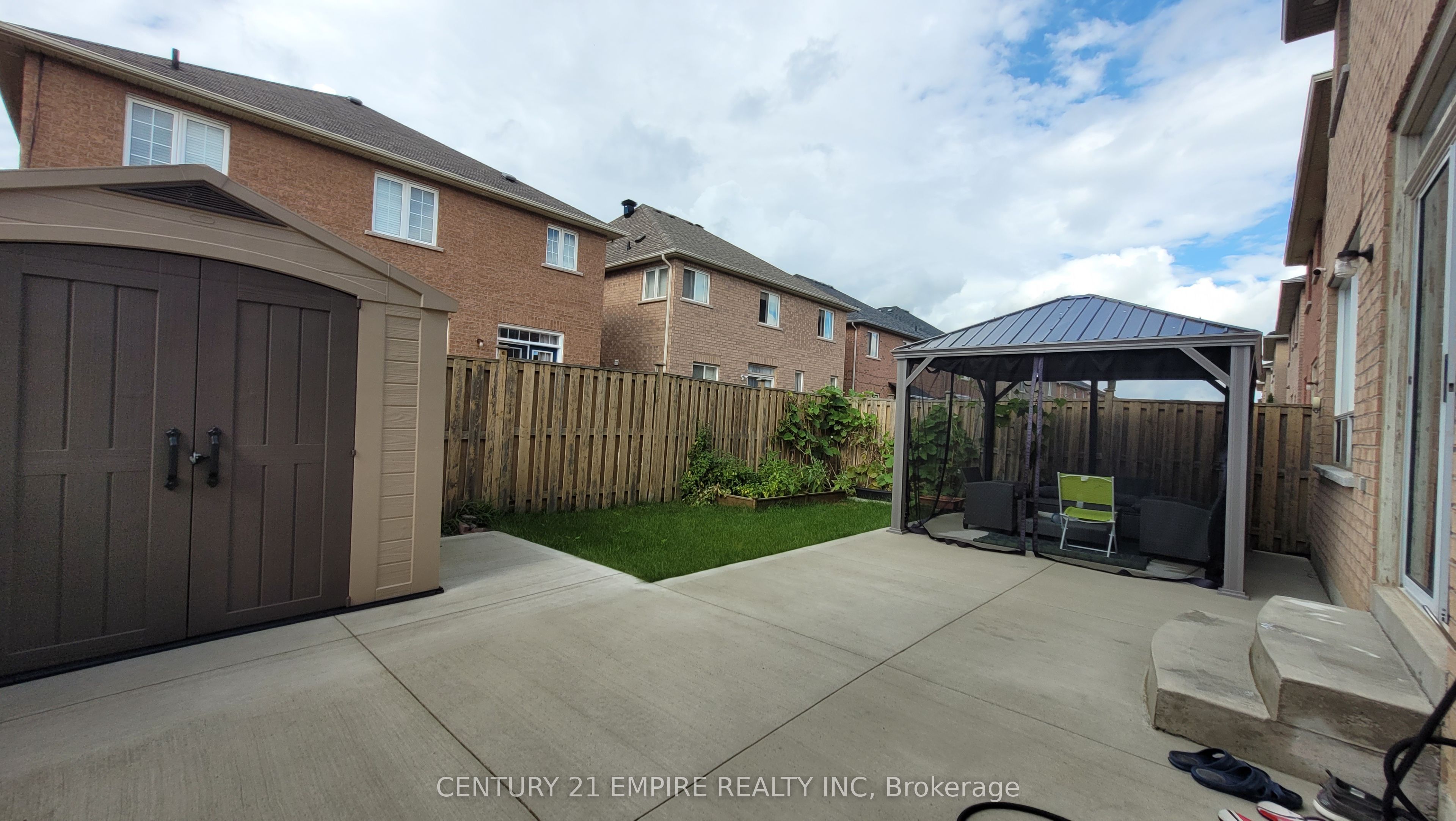 54 Cape Dorset Crescent, #Upper