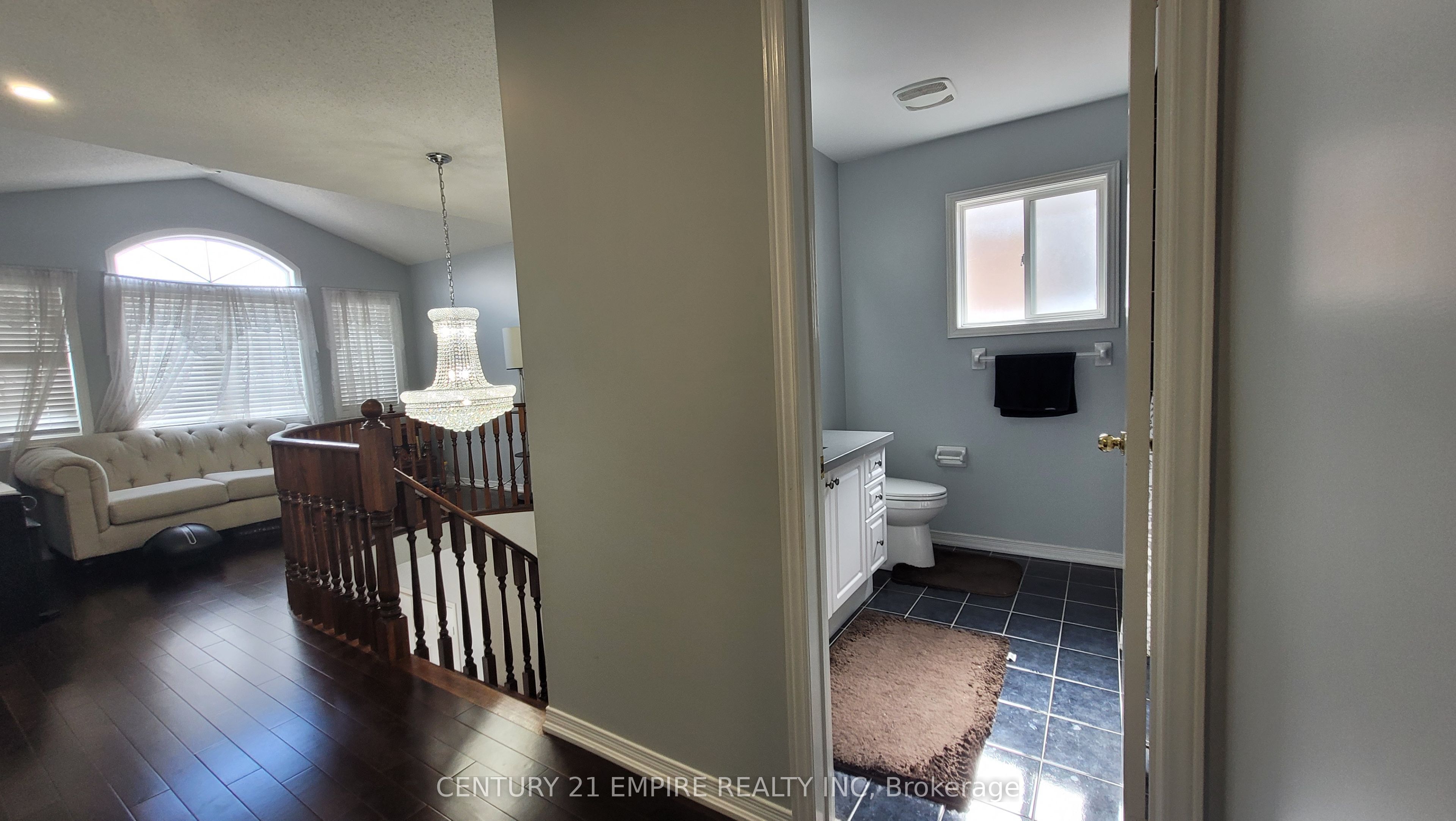 54 Cape Dorset Crescent, #Upper
