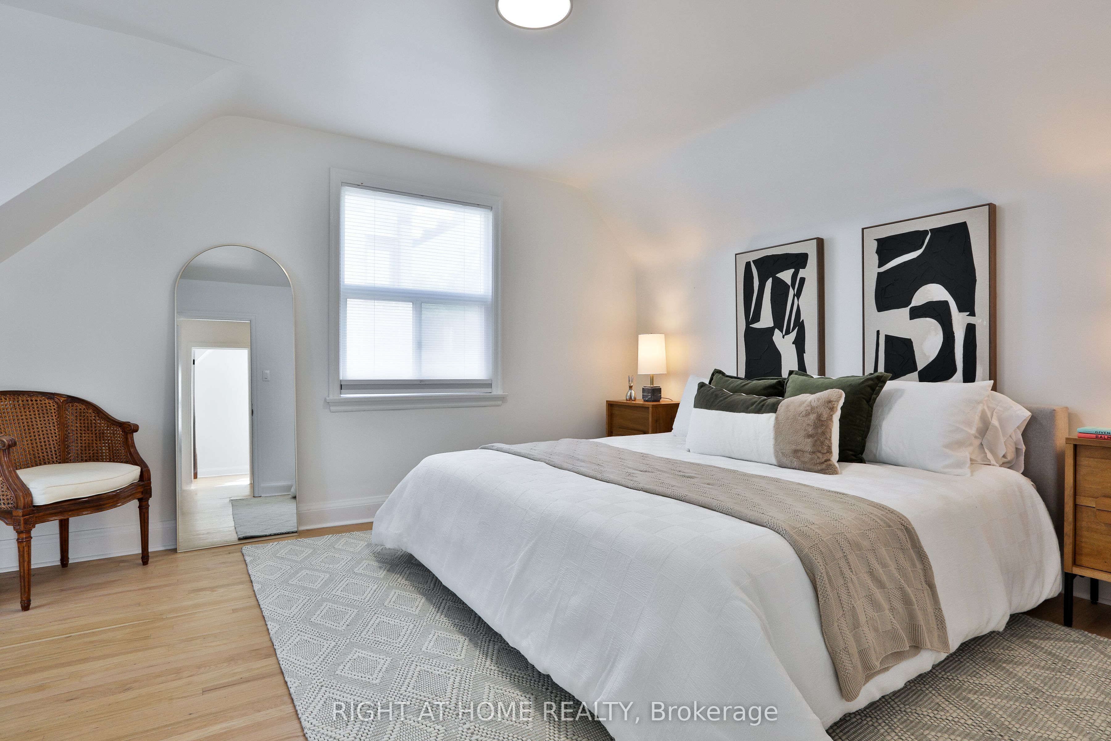 20 Amesbury Drive