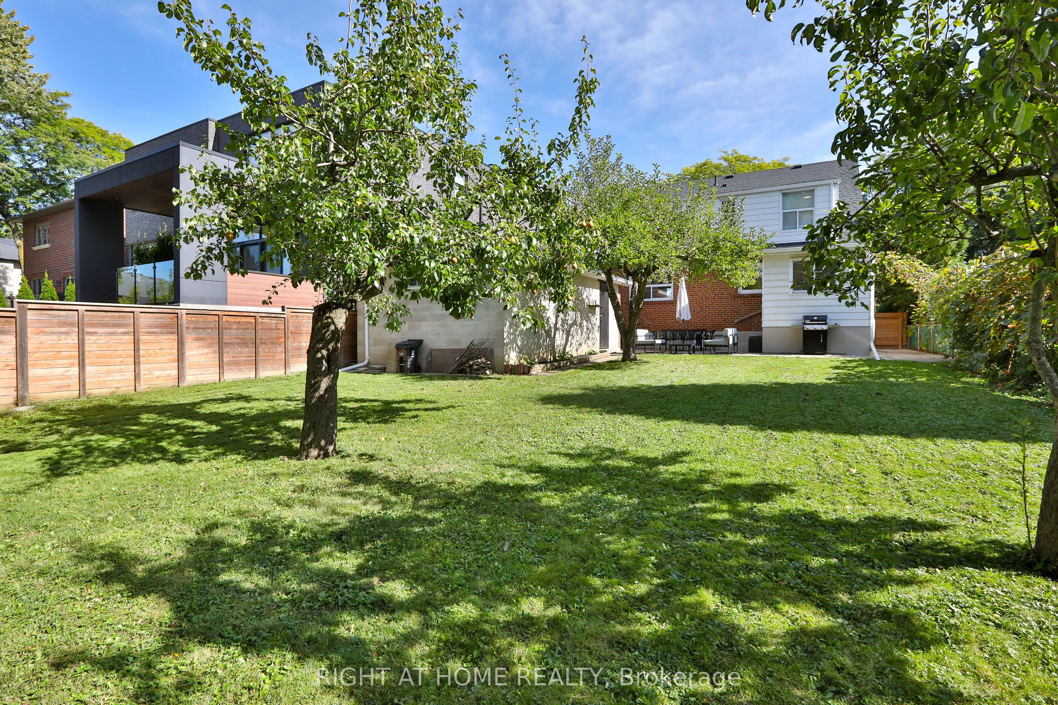 20 Amesbury Drive