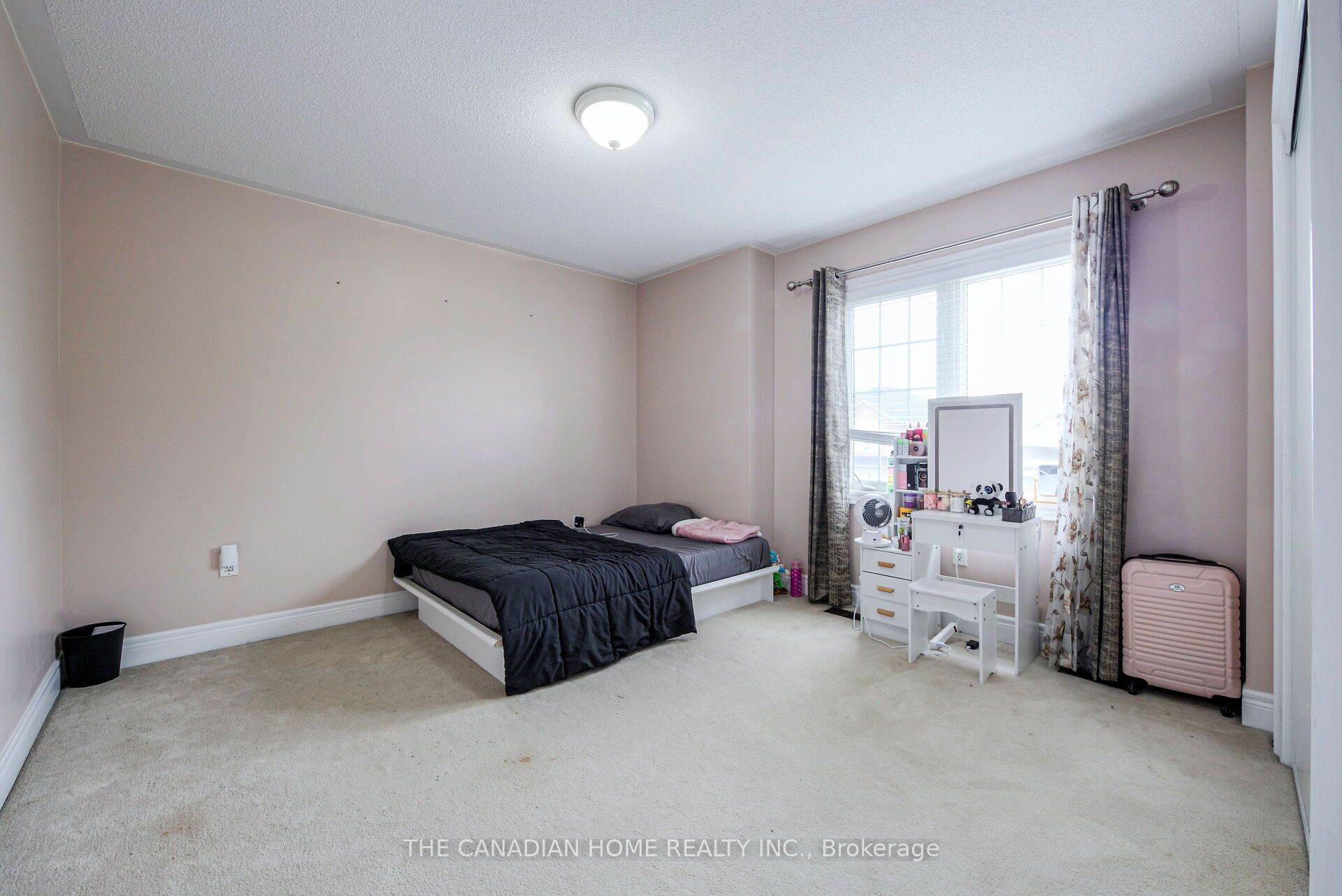 35 Ashby Field Road