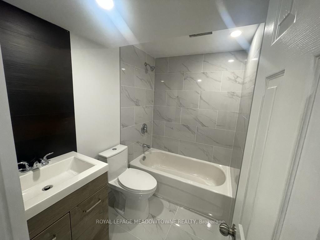3966 Arbourview Terrace, #Lower