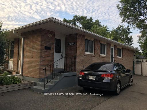 1499 Swanage Crescent