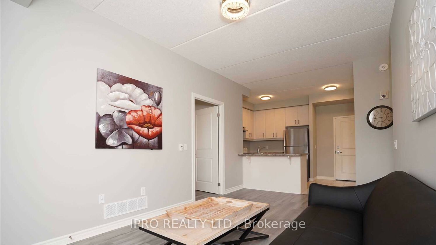 620 Sauve Street #406