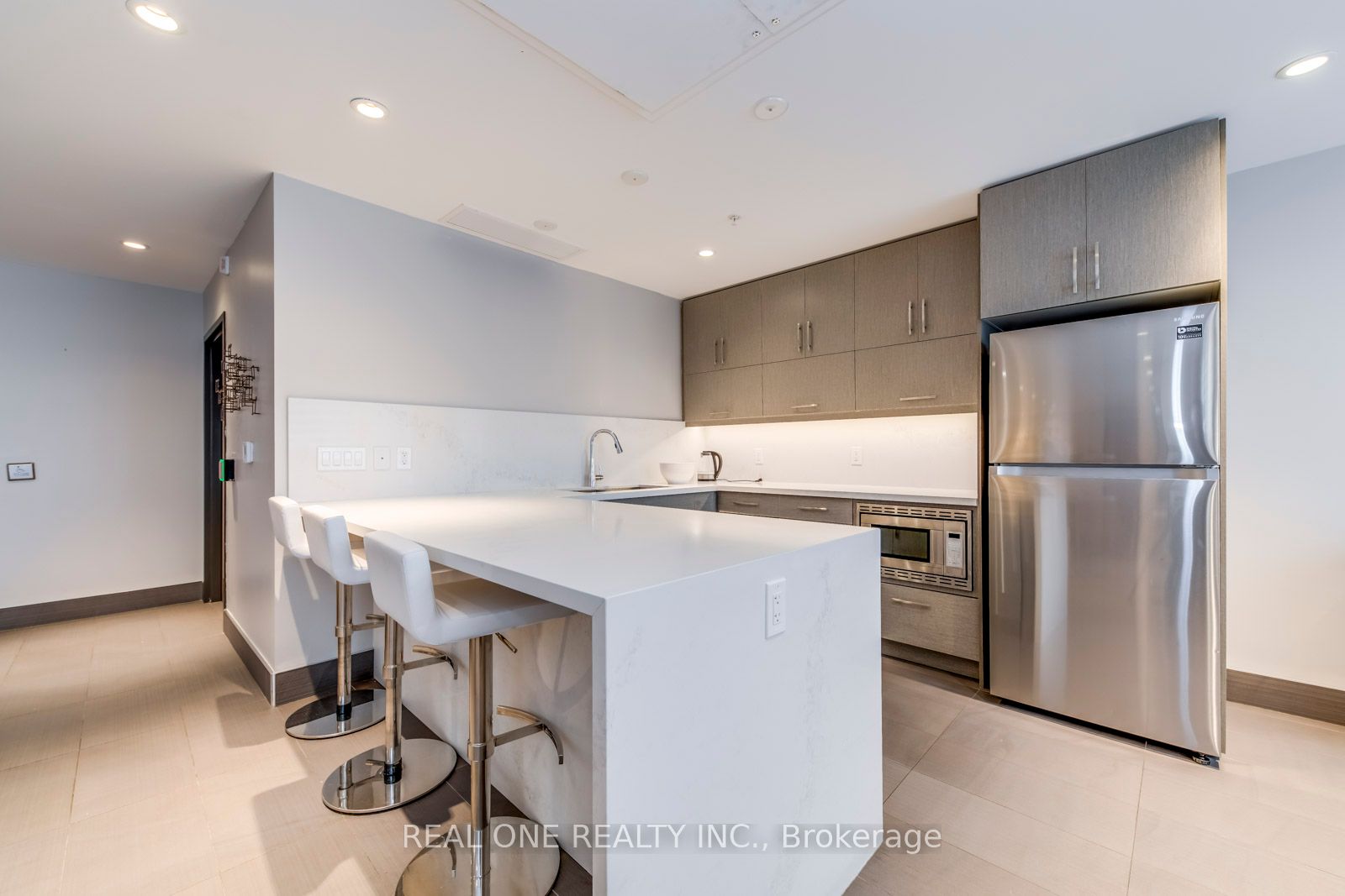 1105 Leger Way, #223