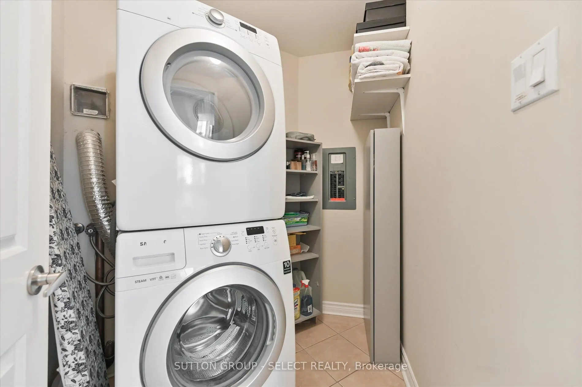 2285 Lake Shore Boulevard W, #414