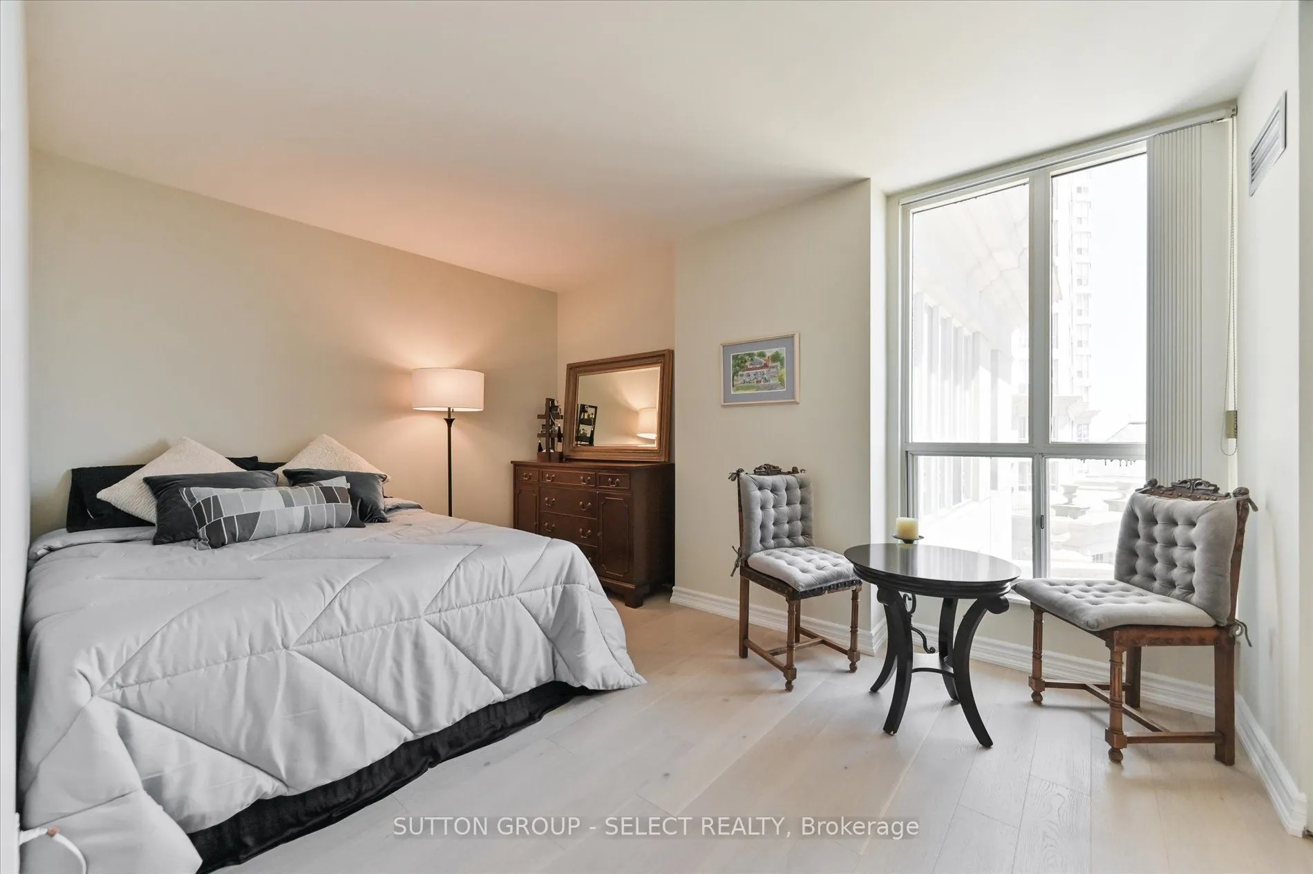 2285 Lake Shore Boulevard W, #414
