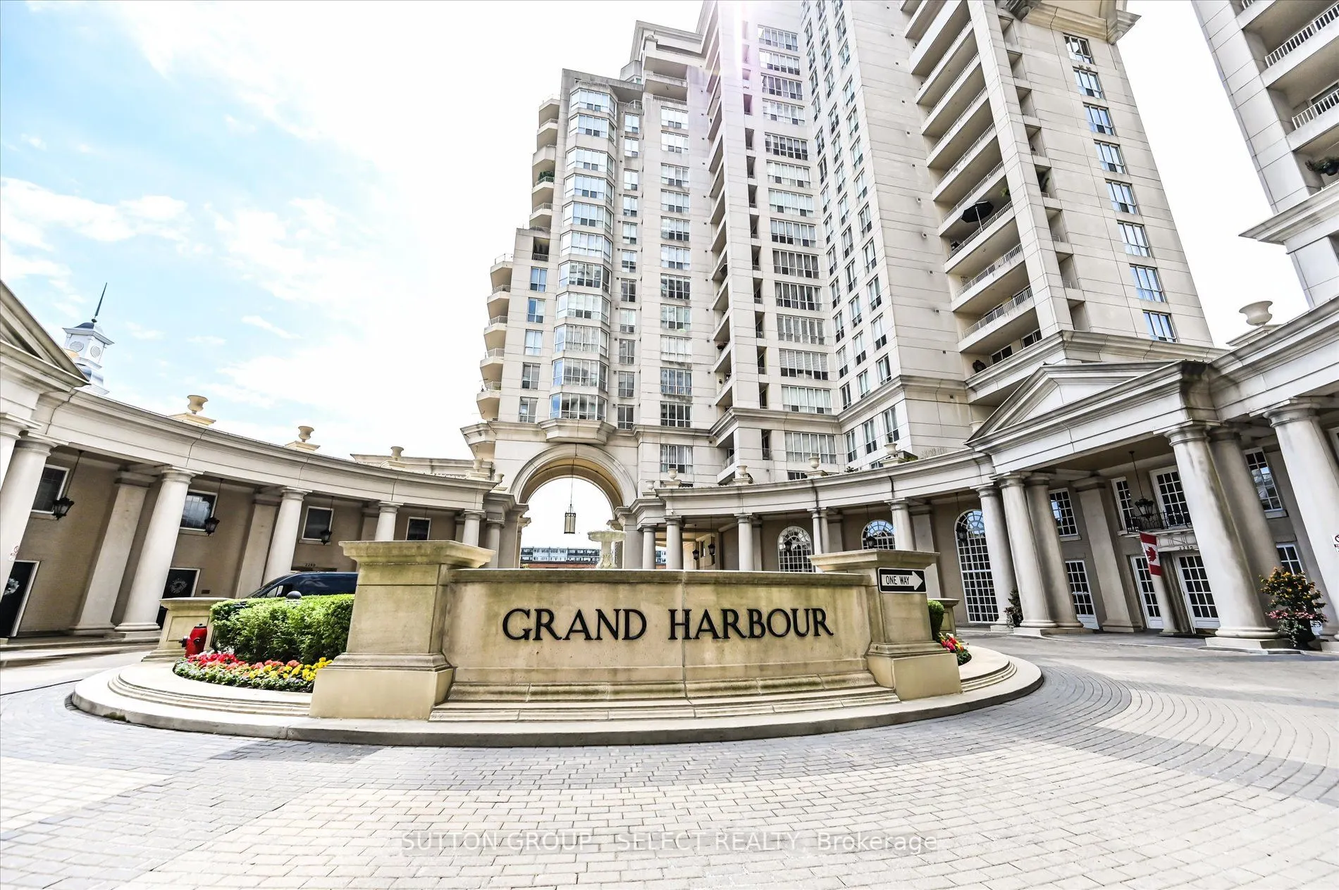2285 Lake Shore Boulevard W, #414