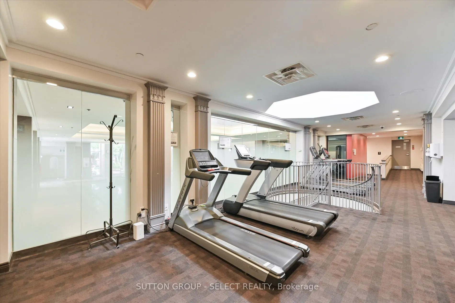 2285 Lake Shore Boulevard W, #414