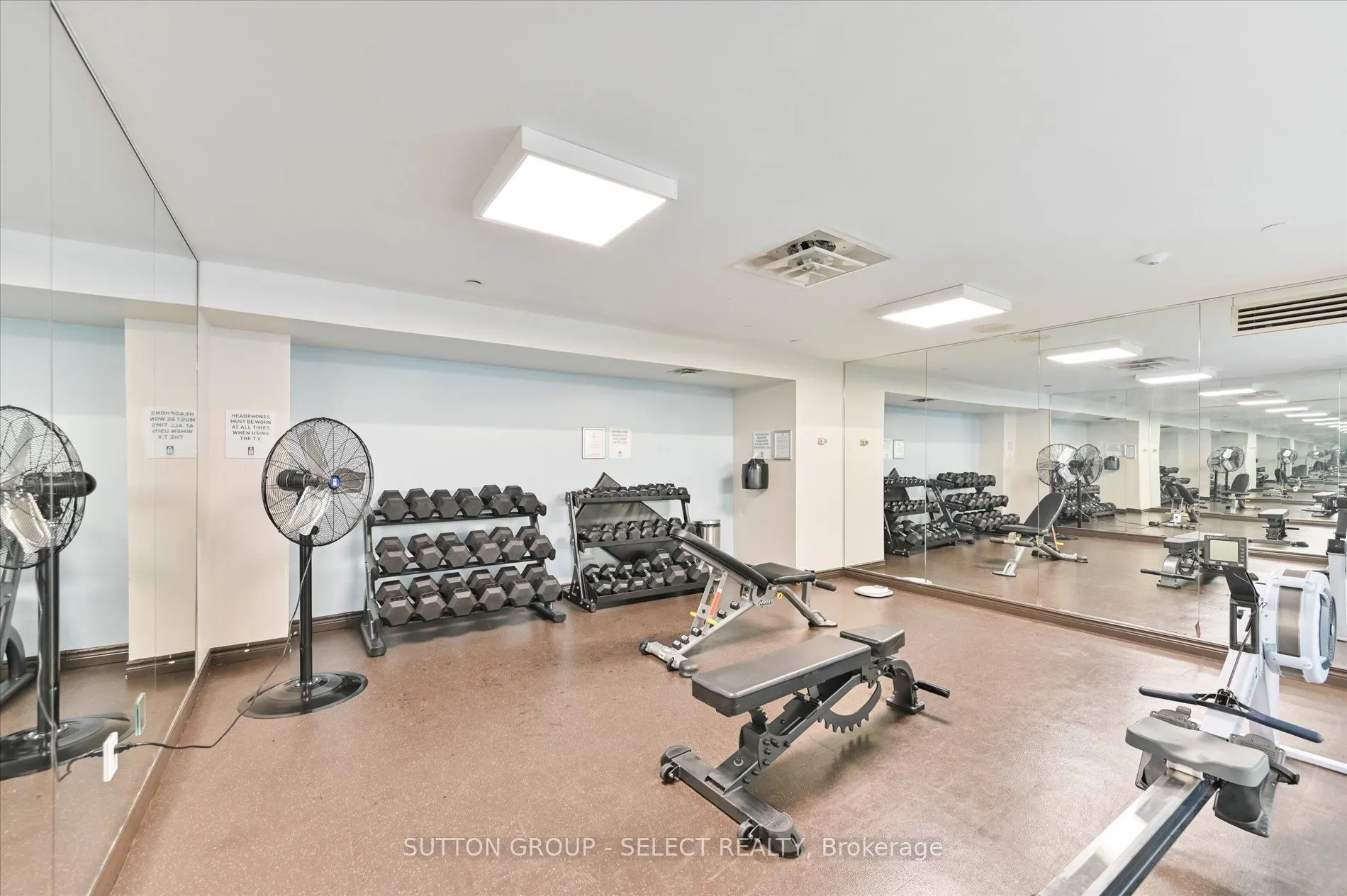 2285 Lake Shore Boulevard W, #414