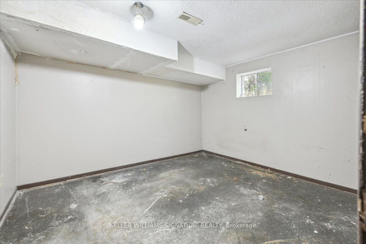 1215 Garthdale Court
