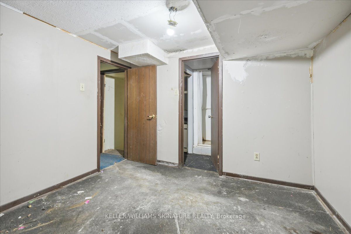 1215 Garthdale Court