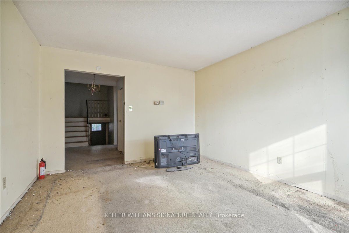 1215 Garthdale Court